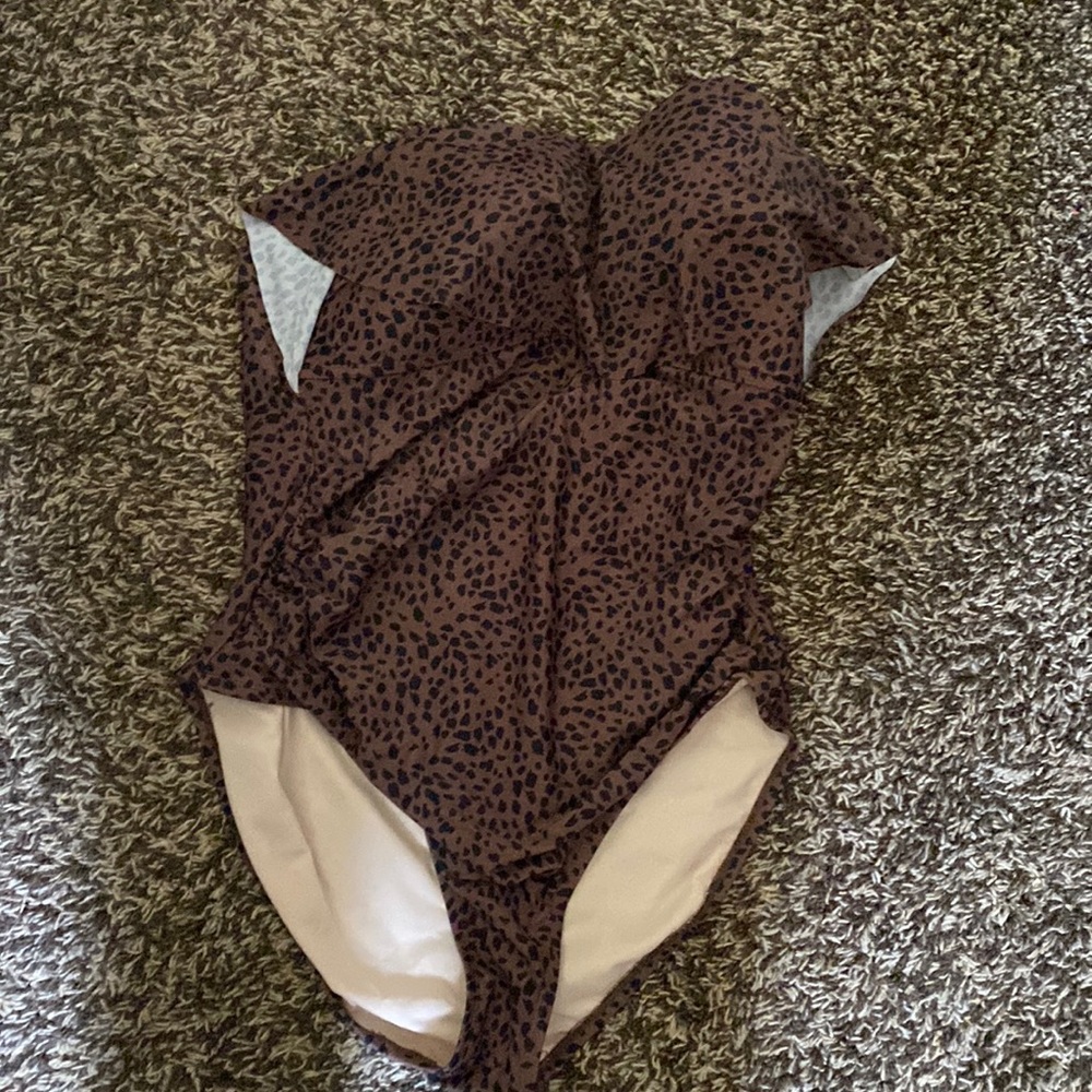 Xl cheetah swimsuit